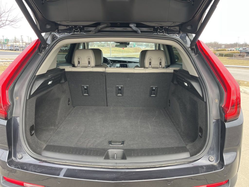 Used 2023 Cadillac XT4 Luxury AWD/4WD image 25