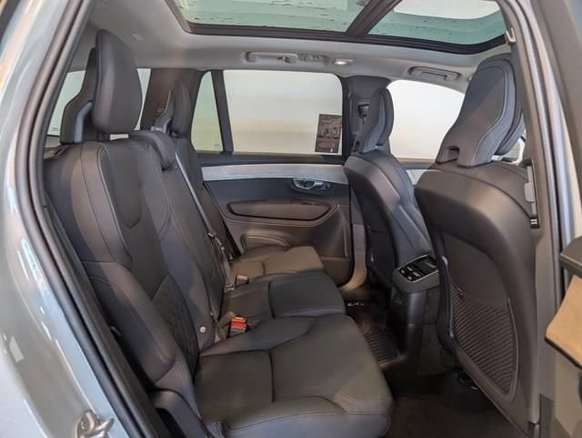 New 2026 Volvo XC90 T8 Plus w/ Protection Package Premier image 28
