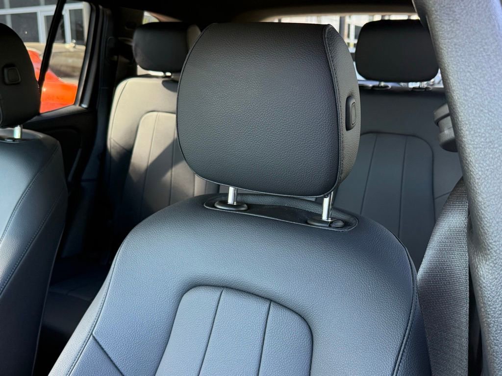 Certified 2026 Mercedes-Benz GLB 250 image 3