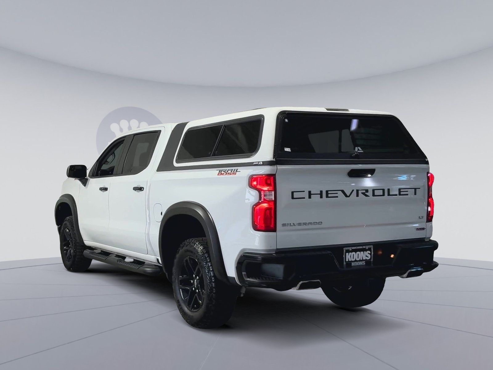 Used 2024 Chevrolet Silverado 1500 LT Trail Boss w/ Convenience Package II AWD/4WD image 8
