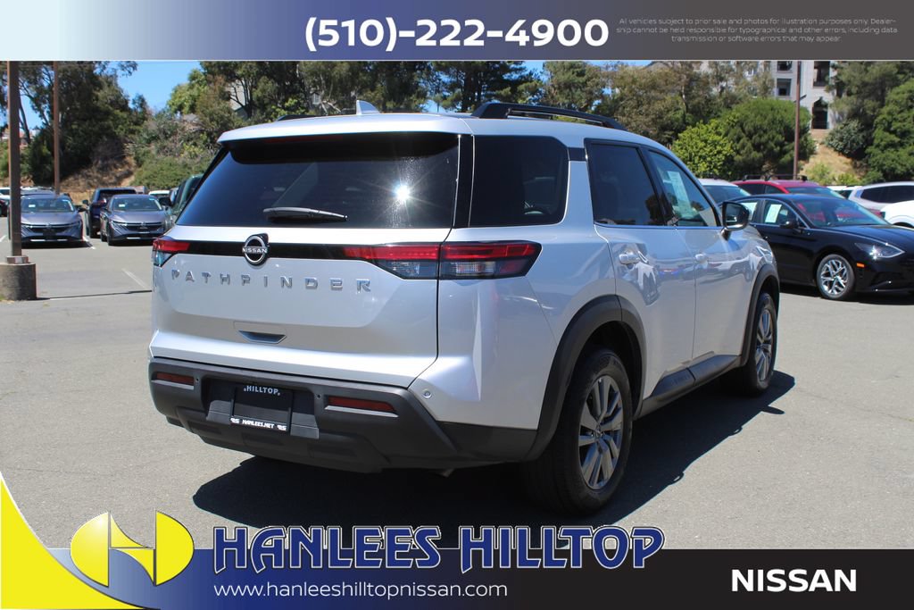 Used 2025 Nissan Pathfinder SV FWD image 7