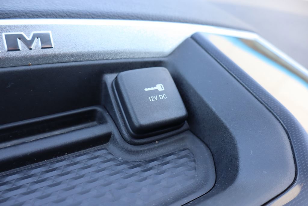 Used 2019 RAM 1500 Laramie w/ Sport Appearance Package AWD/4WD image 20