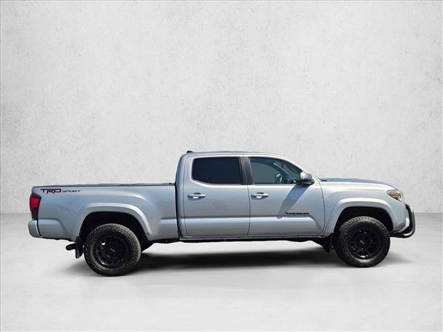Used 2019 Toyota Tacoma TRD Sport w/ Technology Package RWD image 4