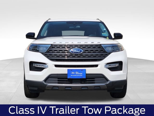 Certified 2023 Ford Explorer XLT w/ Equipment Group 202A AWD/4WD image 3