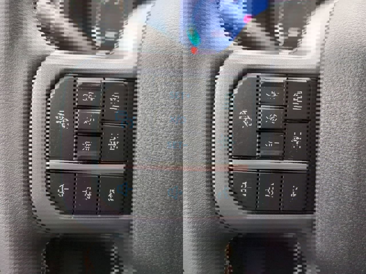 New 2026 Ford F250 Lariat w/ Black Appearance Package image 25