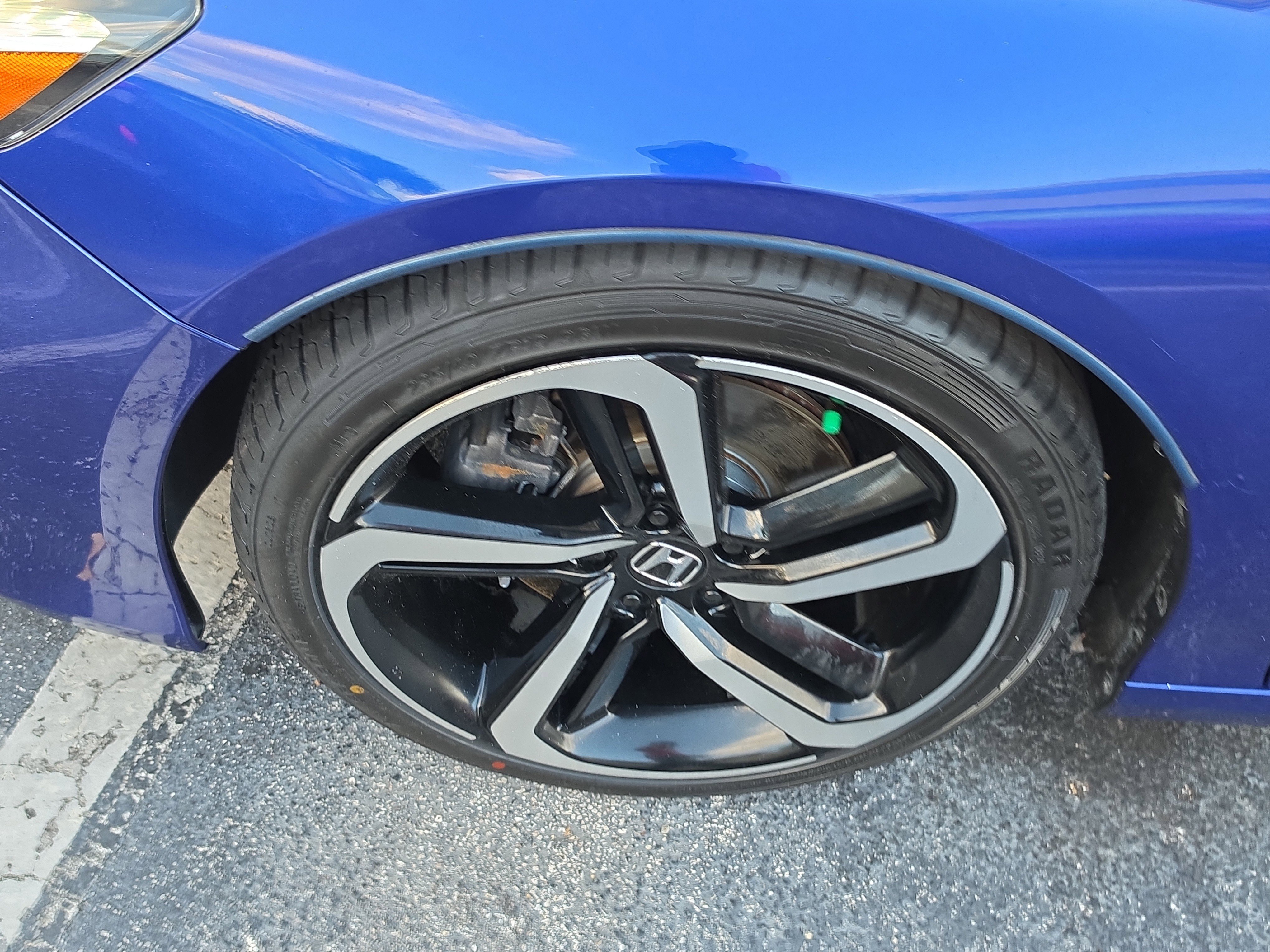 Used 2020 Honda Accord Sport image 9