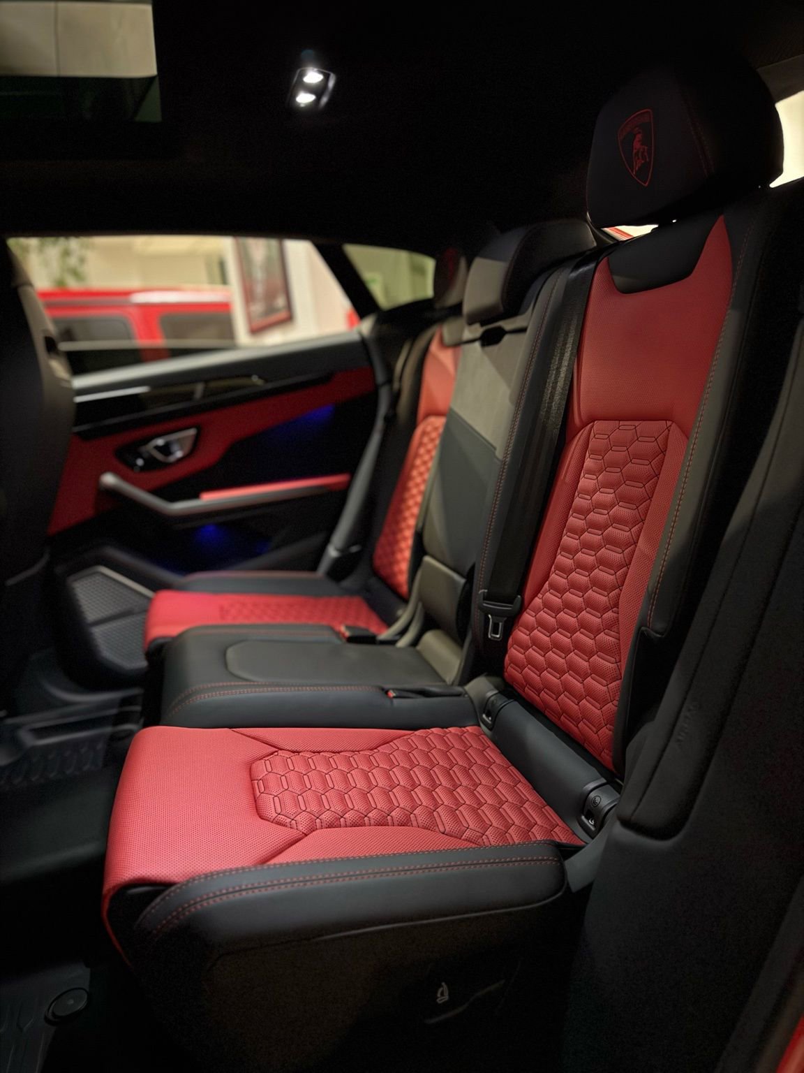 Used 2022 Lamborghini Urus image 23