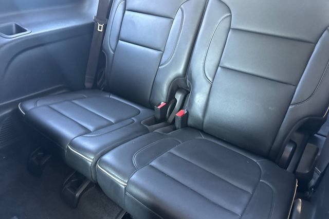 Used 2021 GMC Acadia Denali w/ Denali Technology Package FWD image 18