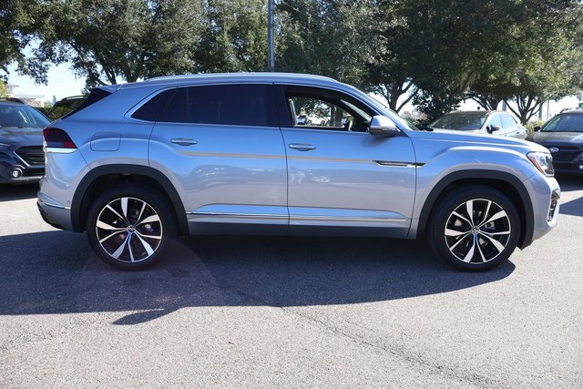 New 2026 Volkswagen Atlas Cross Sport SEL Premium R-Line image 6