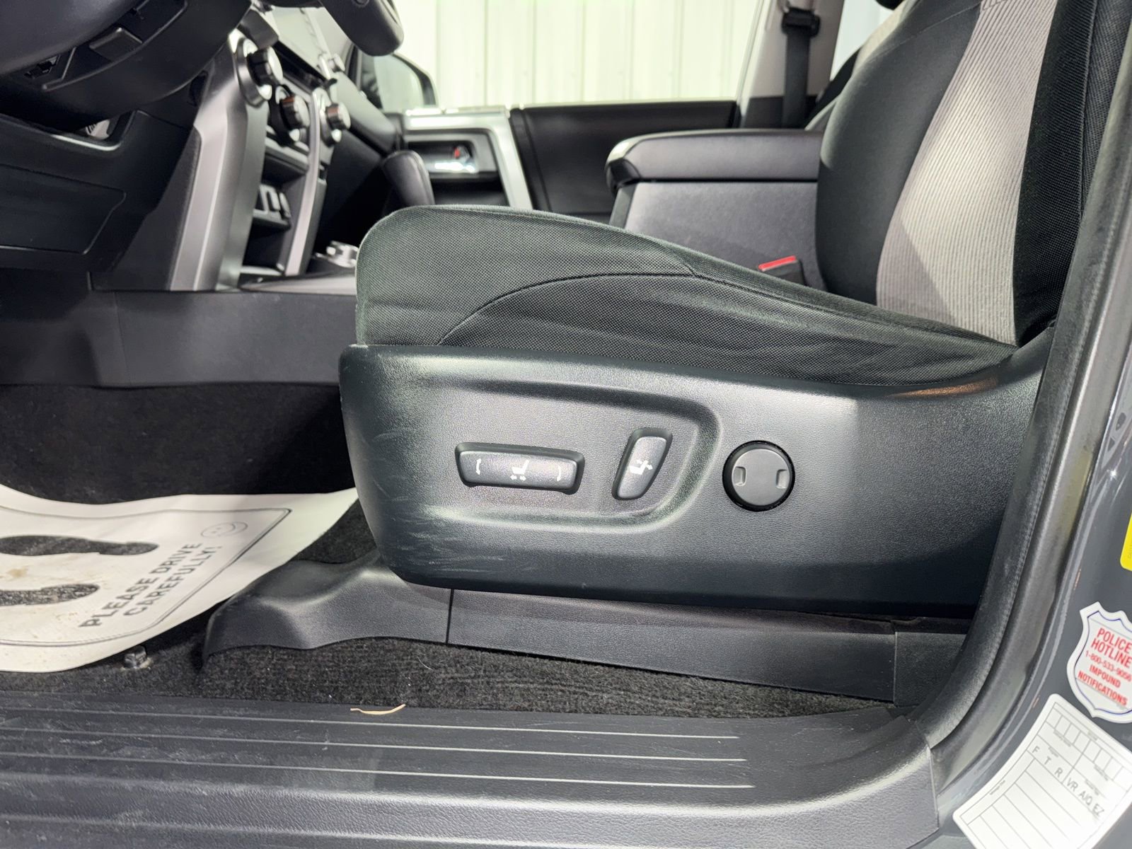 Used 2024 Toyota 4Runner SR5 AWD/4WD image 17