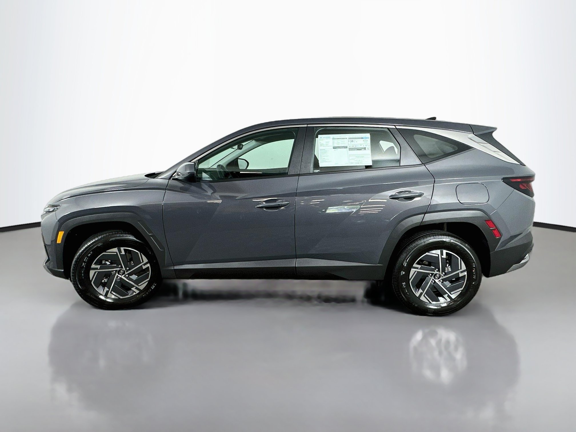 New 2026 Hyundai Tucson Blue SE AWD/4WD image 4