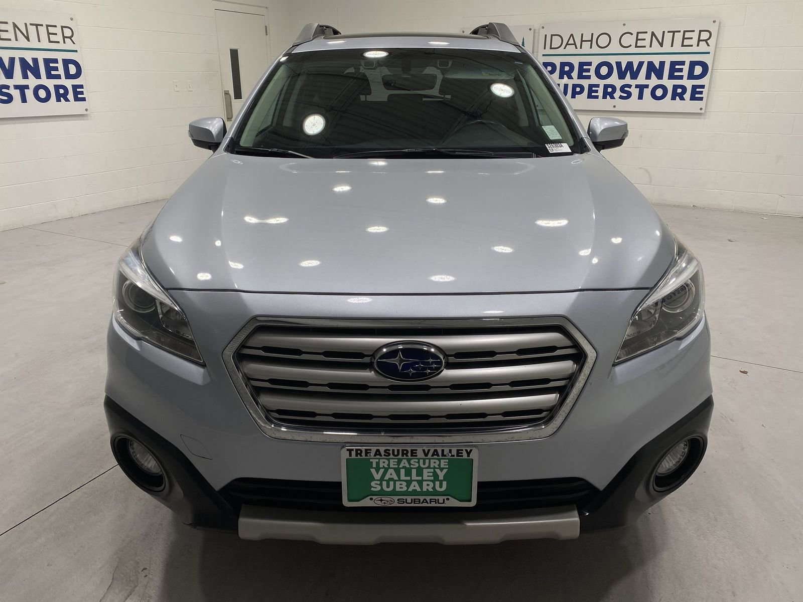 Used 2017 Subaru Outback 2.5i Limited AWD/4WD image 3