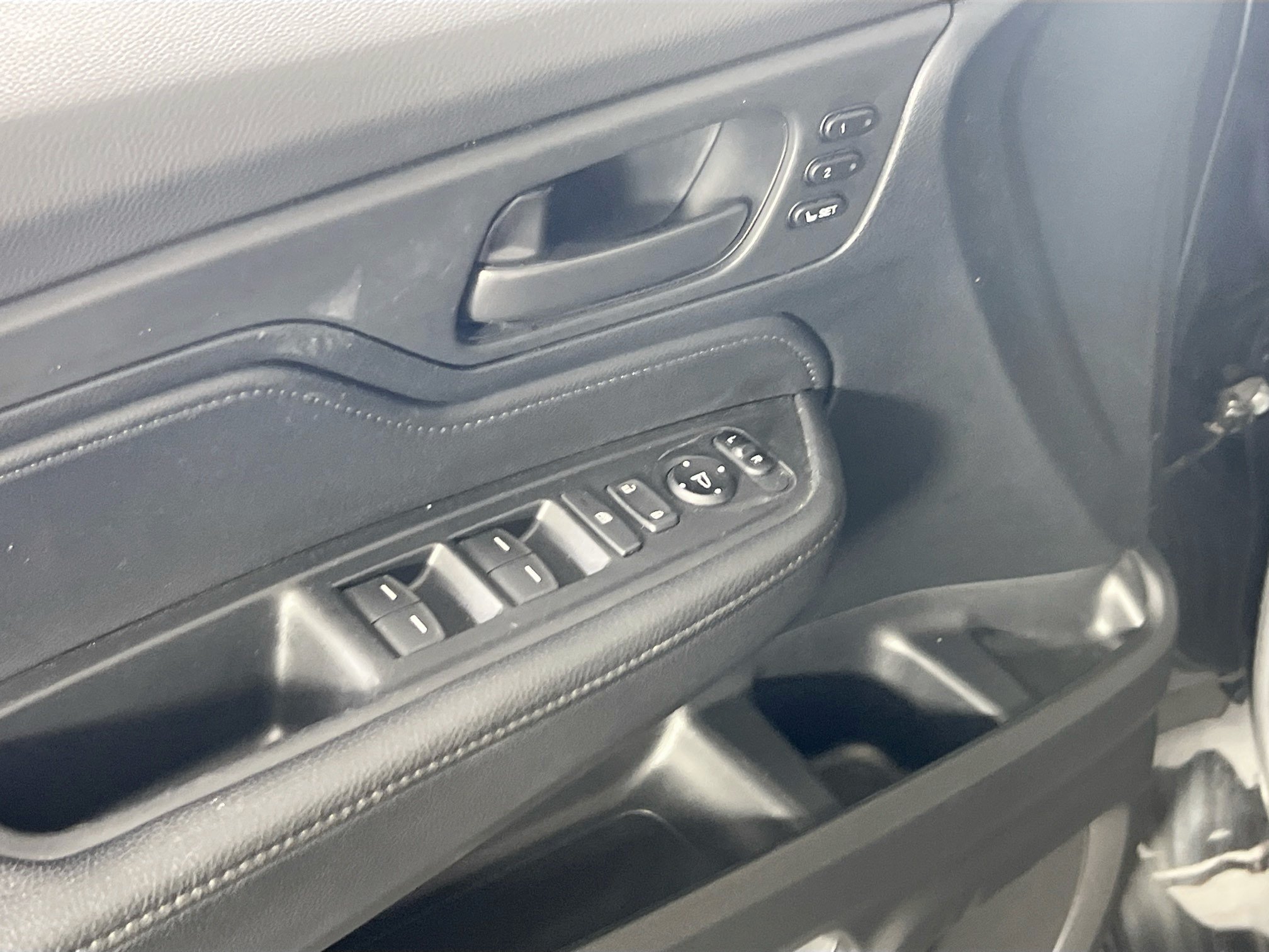 Used 2023 Honda Odyssey EX-L image 17