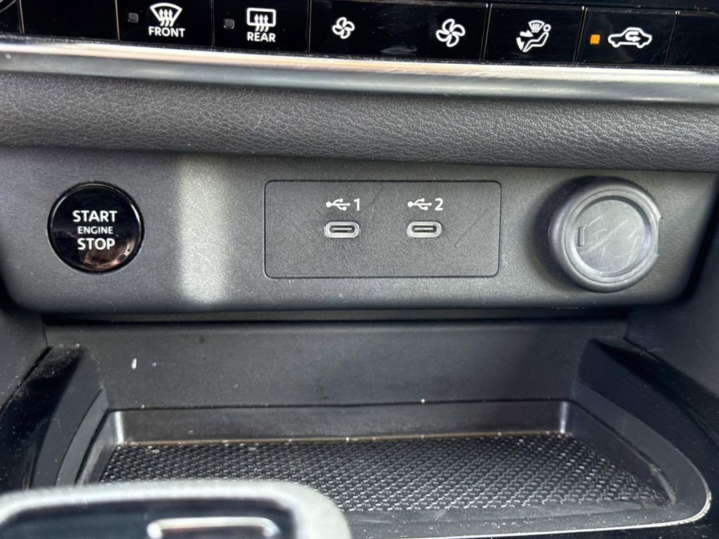 Used 2024 Nissan Rogue SV FWD image 27