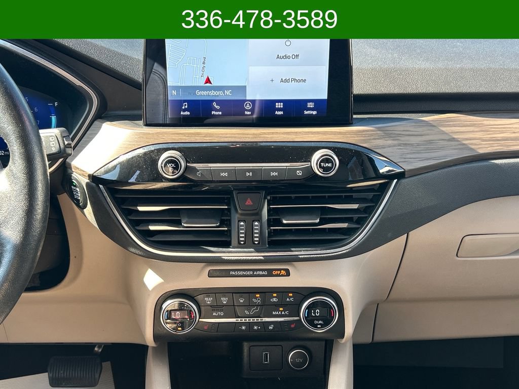 Used 2020 Ford Escape Titanium AWD/4WD image 18