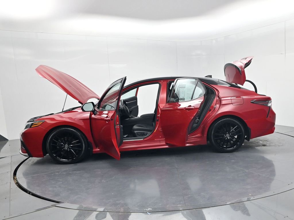 Used 2024 Toyota Camry XSE w/ Navigation Package image 57