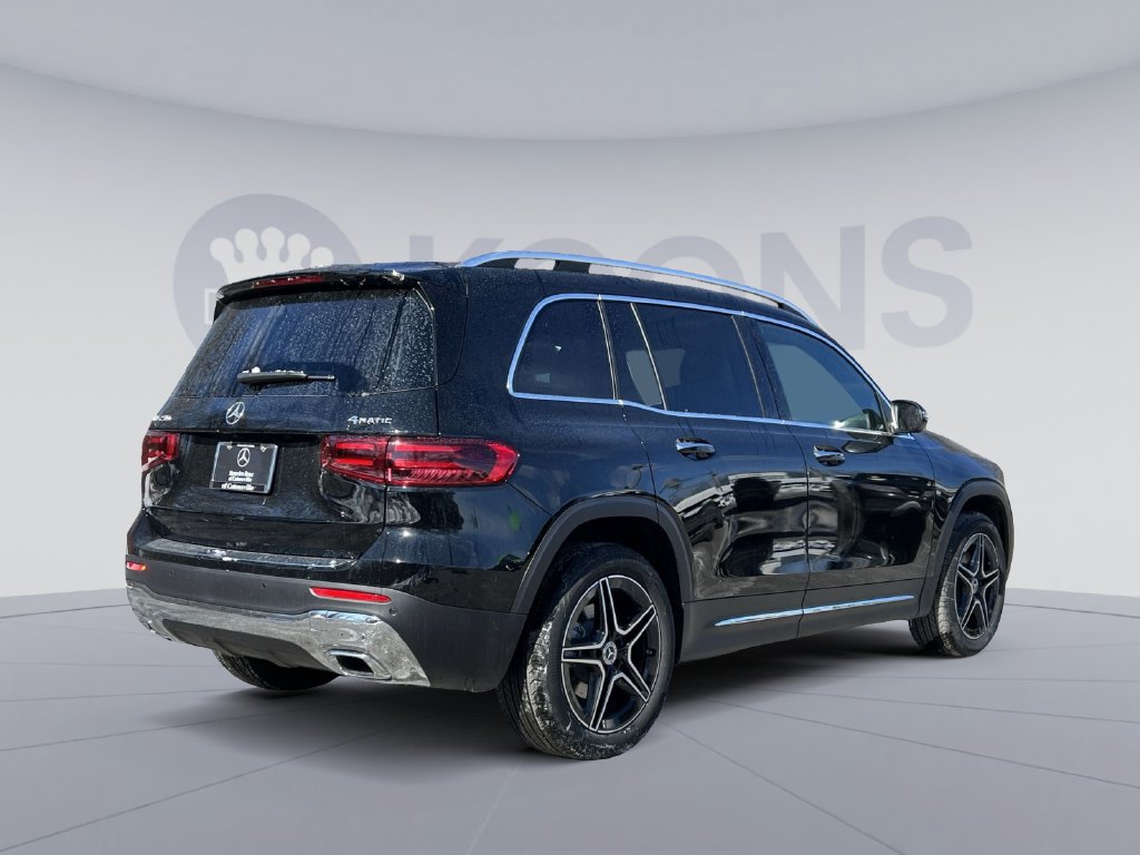 Used 2026 Mercedes-Benz GLB 250 4MATIC image 5