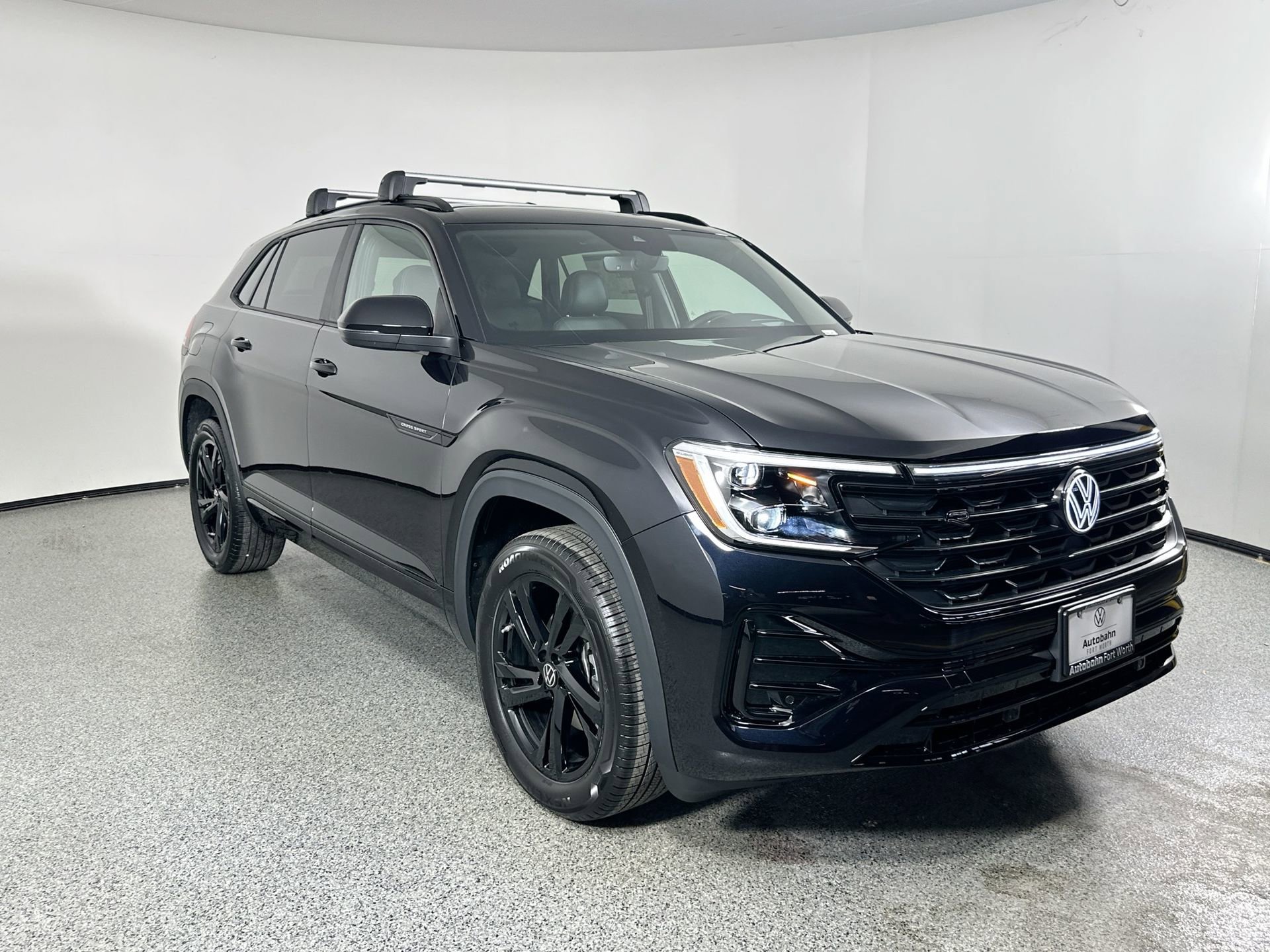 New 2026 Volkswagen Atlas Cross Sport SEL R-Line image 3