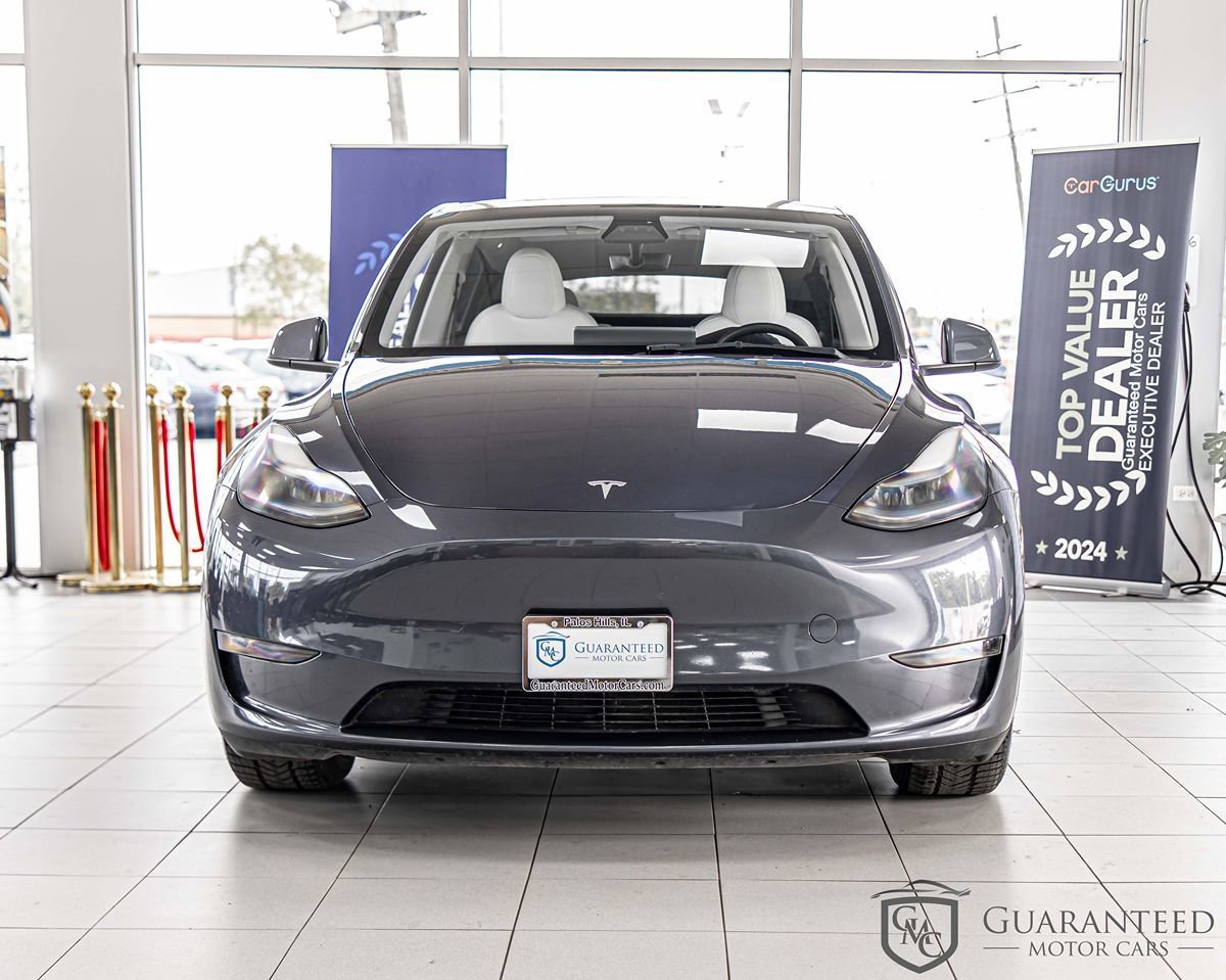 Used 2023 Tesla Model Y Long Range AWD/4WD image 2