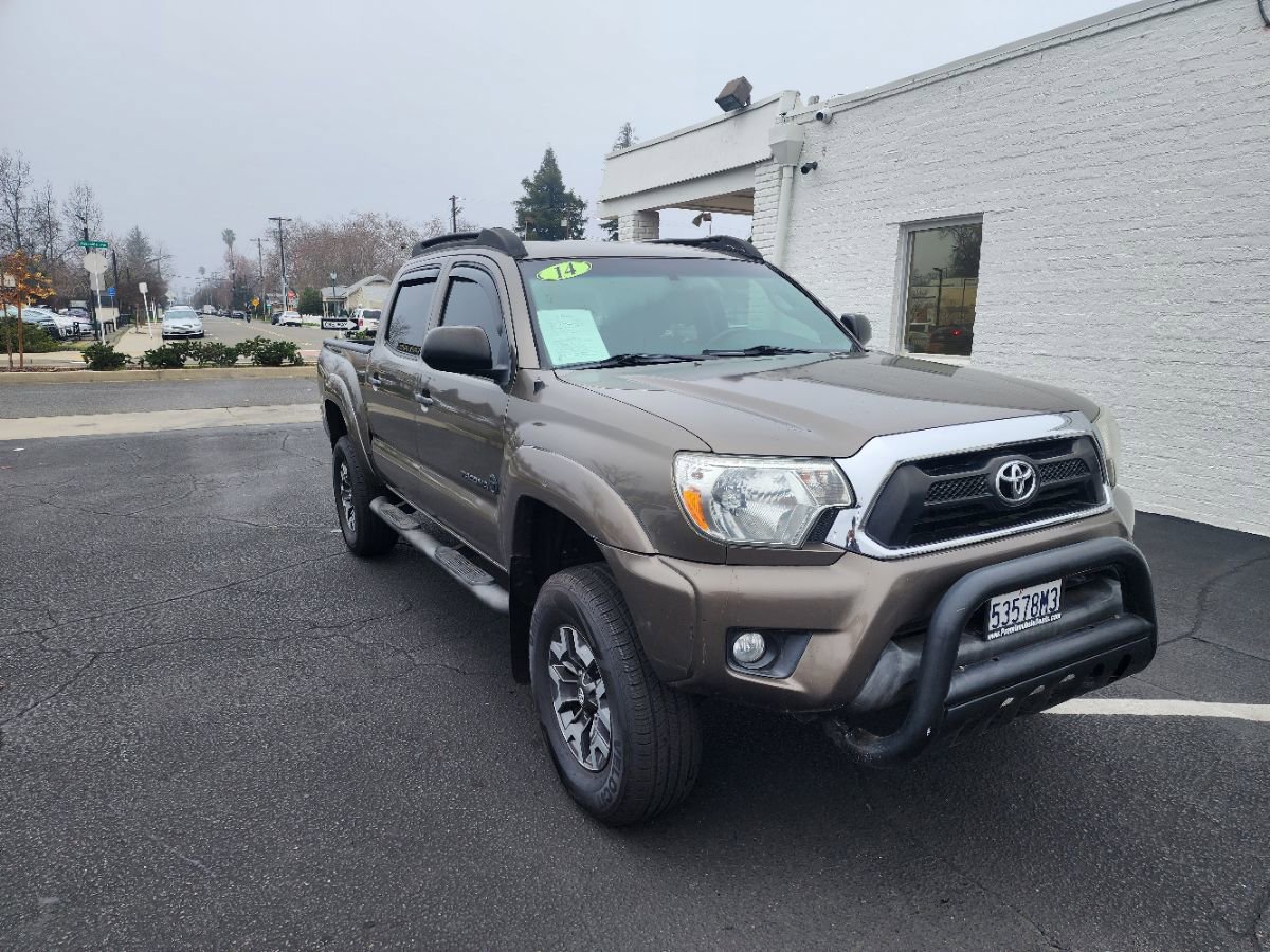 Used 2014 Toyota Tacoma PreRunner w/ SR5 Package image 6
