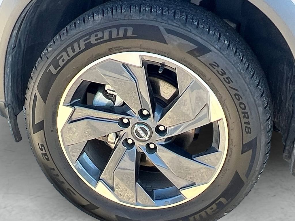 Certified 2024 Nissan Rogue SV FWD image 23