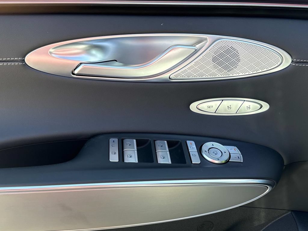 New 2026 Genesis GV70 2.5T Select AWD/4WD image 22