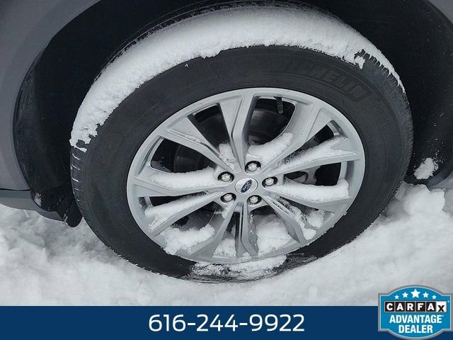 Used 2022 Ford Explorer XLT w/ Equipment Group 202A image 7