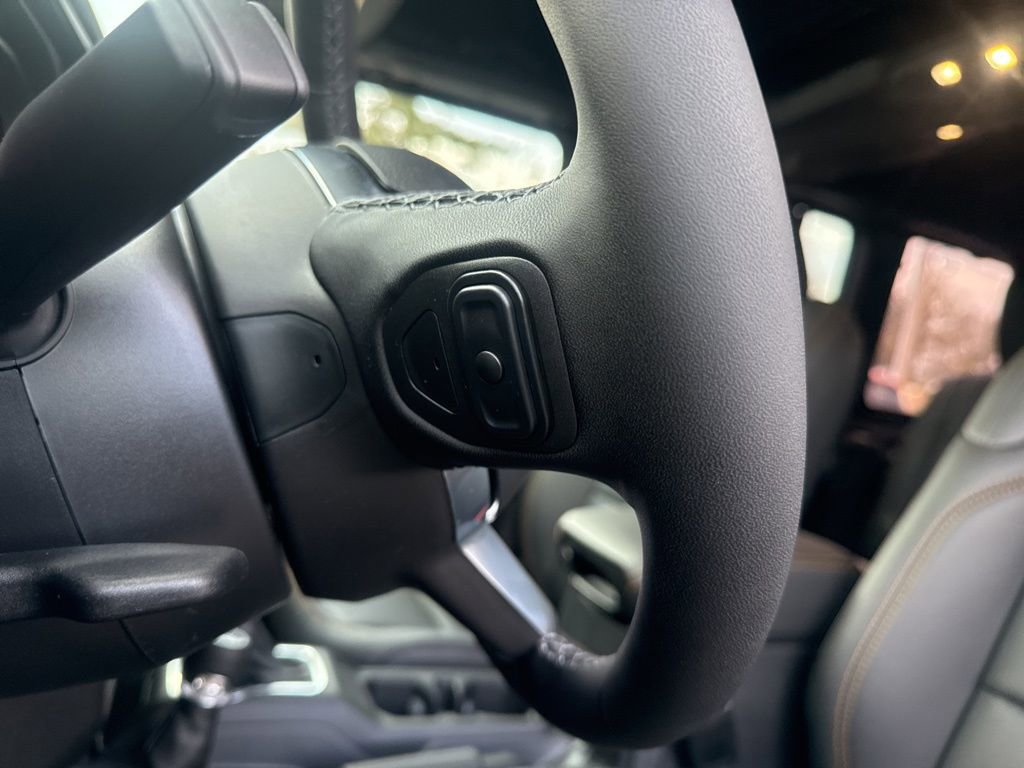 New 2025 Jeep Wrangler Sahara image 21