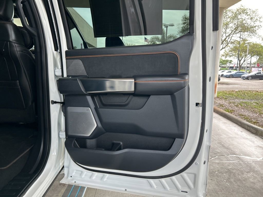 Used 2024 Ford F350 Platinum image 31
