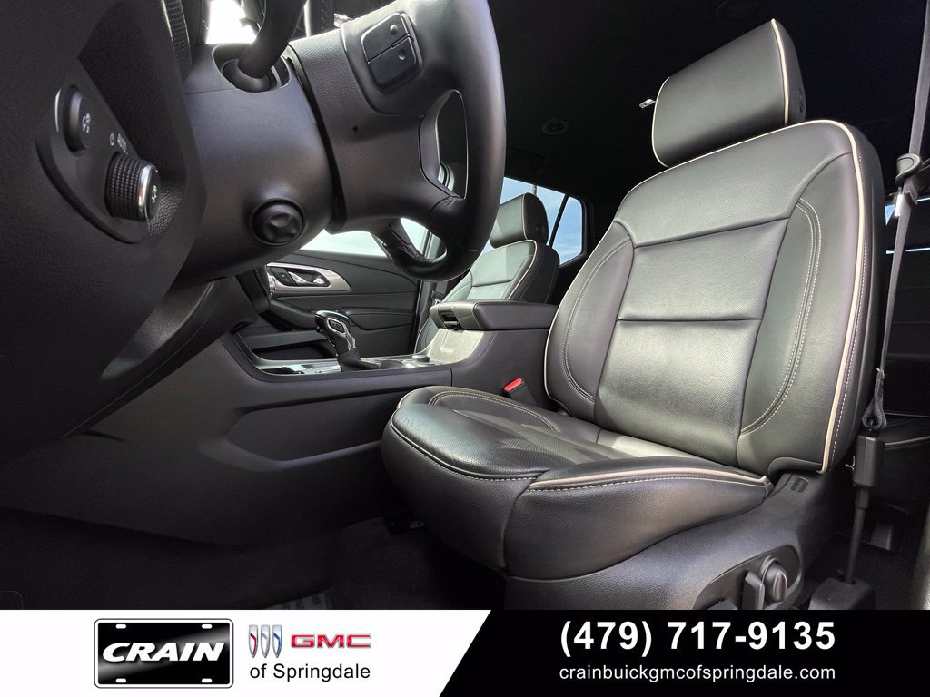 Used 2023 Chevrolet Traverse Premier AWD/4WD image 24