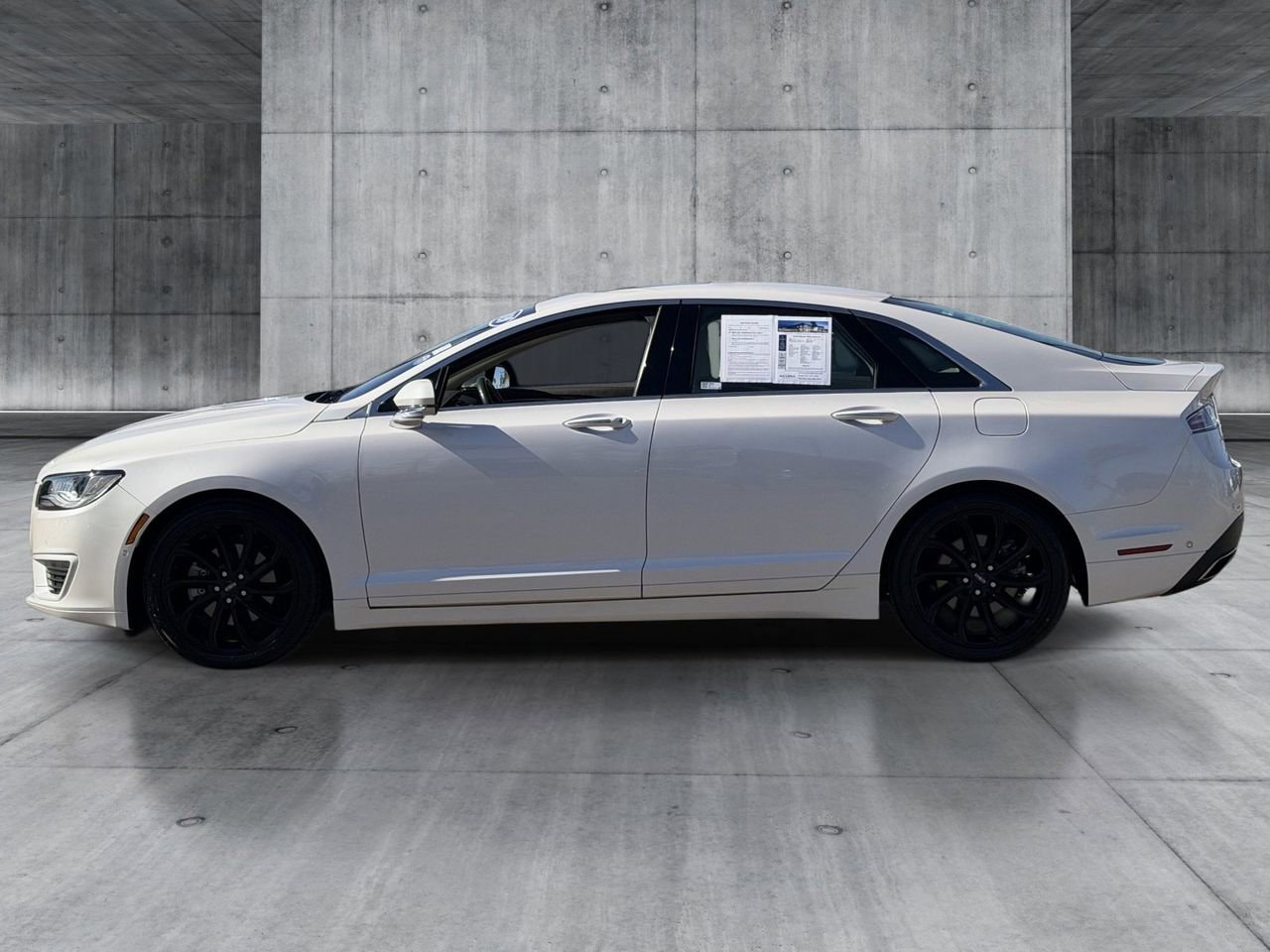 Used 2020 Lincoln MKZ Reserve w/ Monochromatic Package image 2