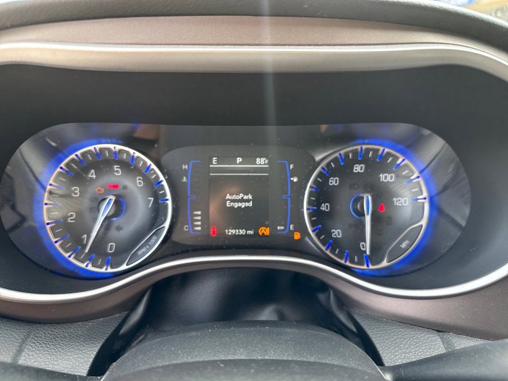 Used 2020 Chrysler Voyager Lxi image 19