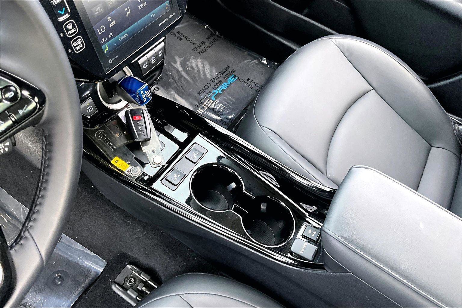 Used 2022 Toyota Prius Prime XLE image 13