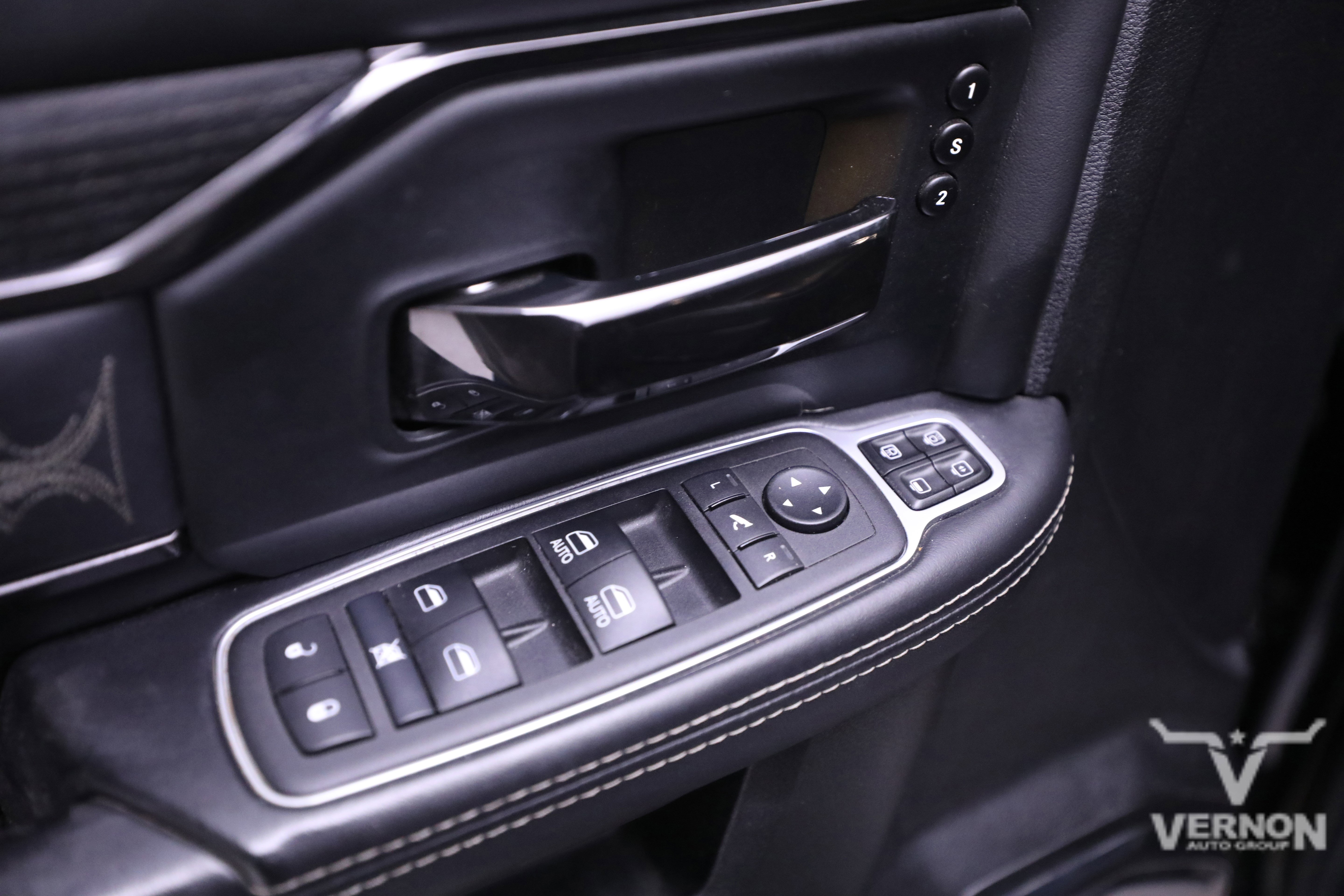 Used 2024 RAM 3500 Limited image 17