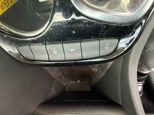 Used 2023 Buick Encore GX Preferred w/ Cold Weather Comfort Package image 30