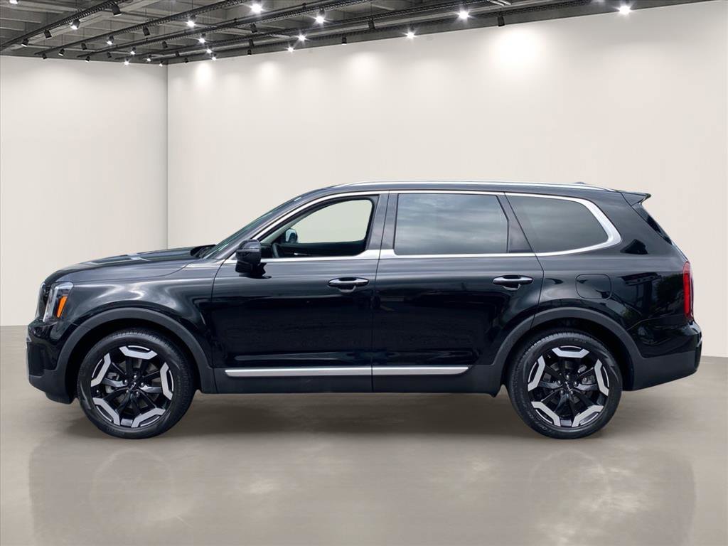 Certified 2023 Kia Telluride S w/ S Sunroof Package AWD/4WD image 5