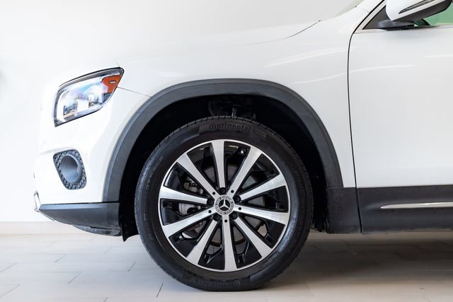Used 2021 Mercedes-Benz GLB 250 w/ Premium Package image 30