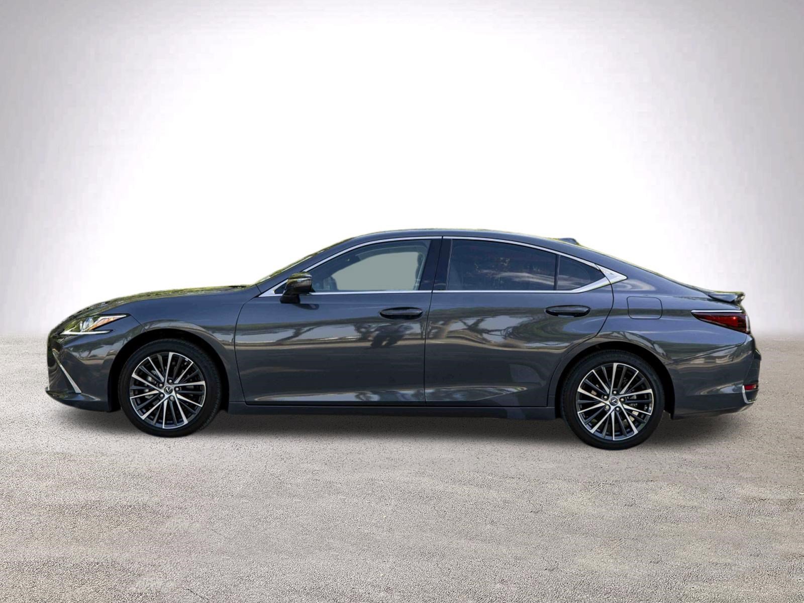 Used 2025 Lexus ES 300h w/ Premium Package image 6