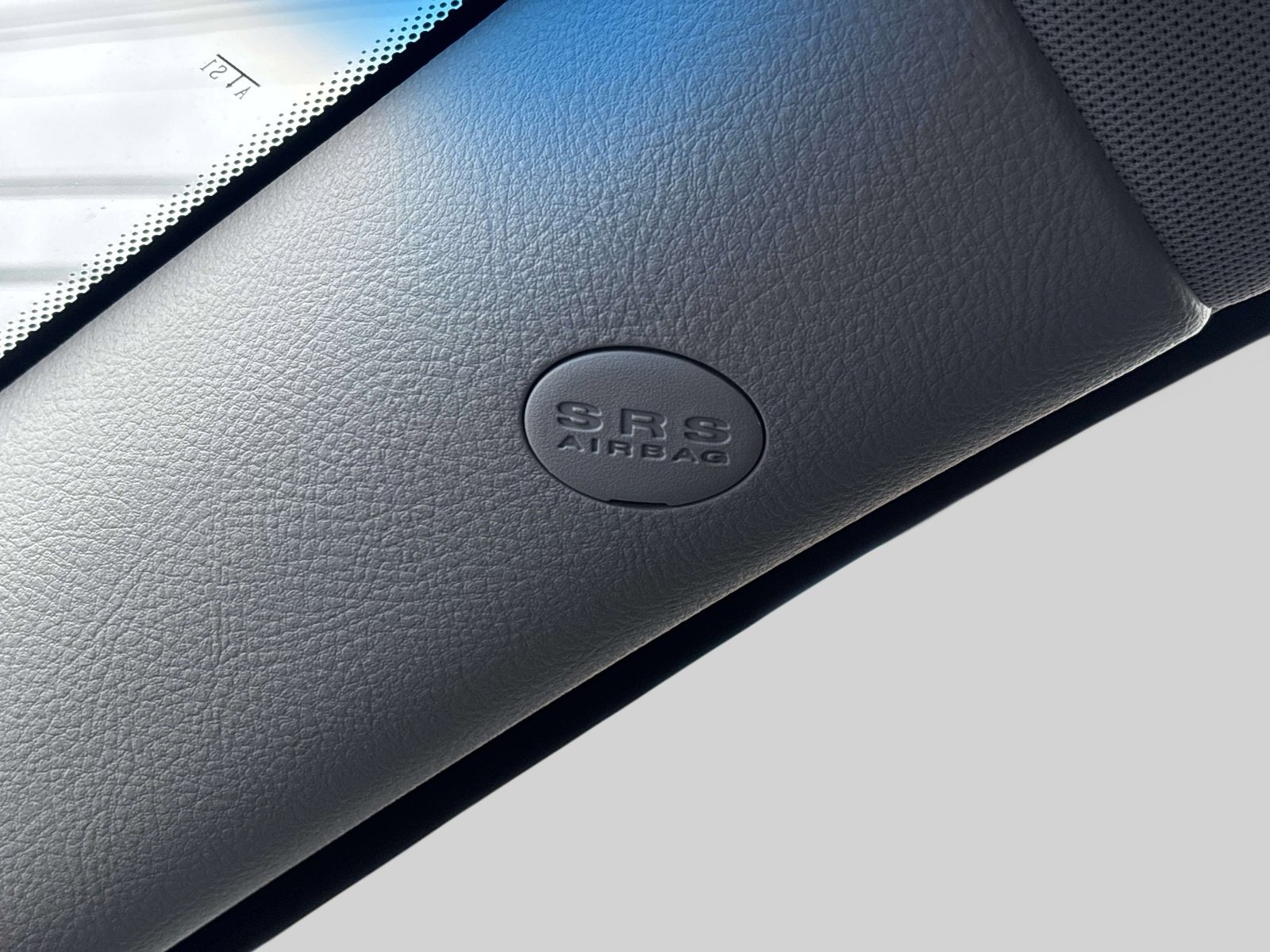 Used 2011 Hyundai Santa Fe SE image 29