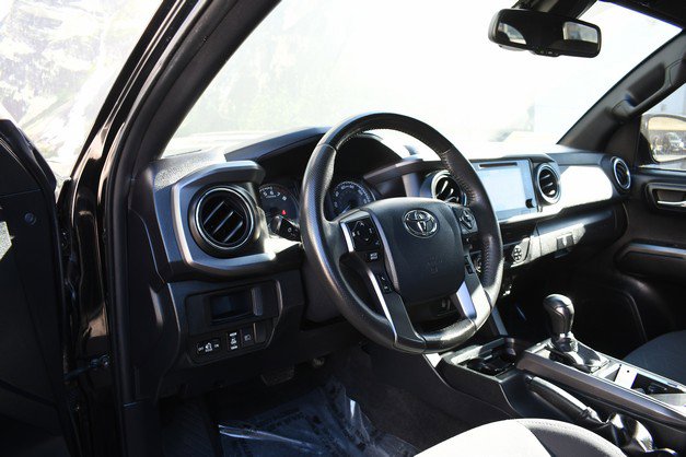 Used 2019 Toyota Tacoma TRD Sport image 14