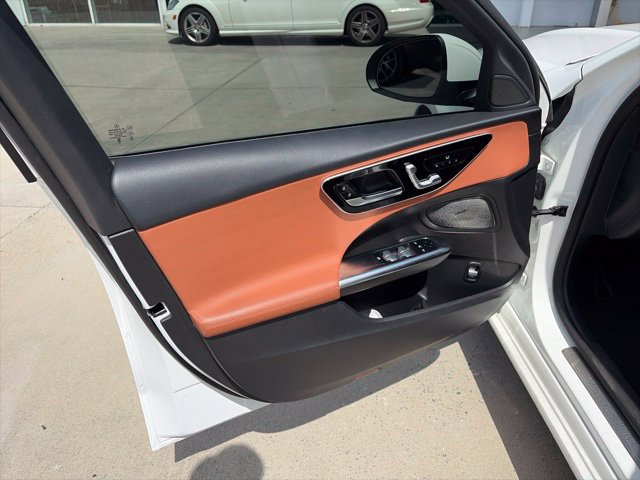 Used 2023 Mercedes-Benz C 300 Sedan image 11