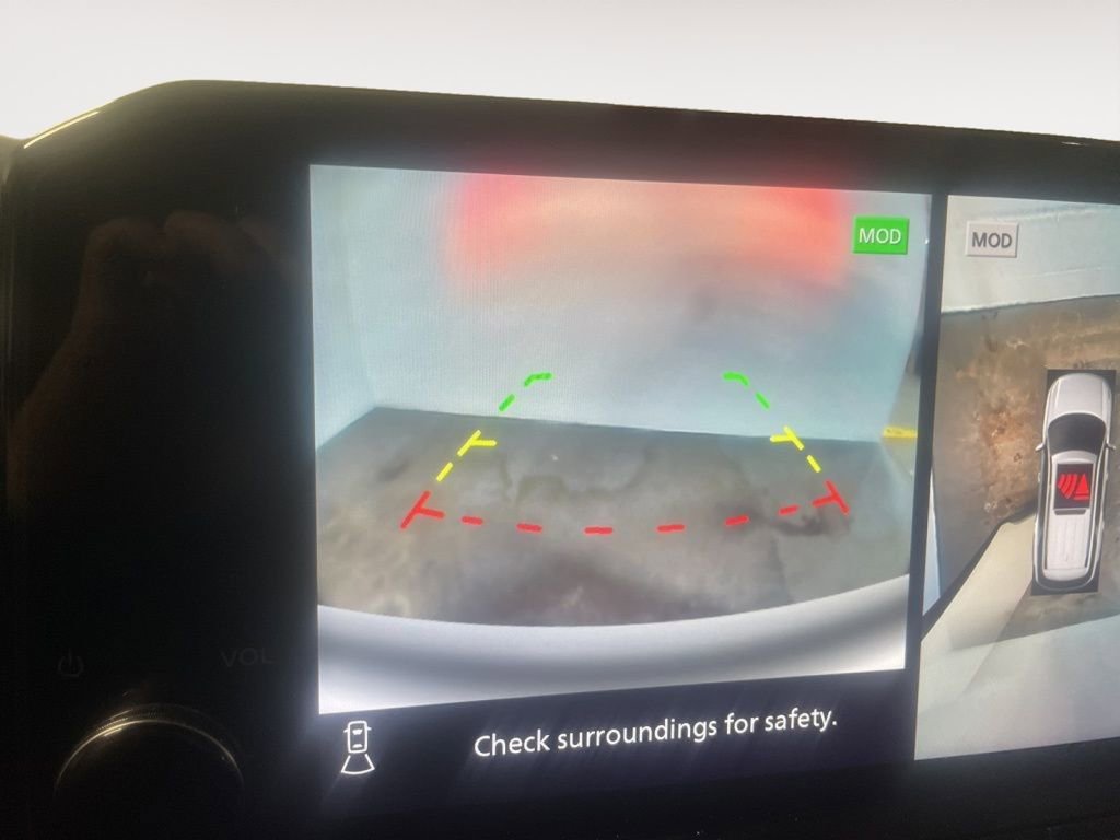 Used 2023 Nissan Pathfinder SL w/ Lighting Package (N92) image 23