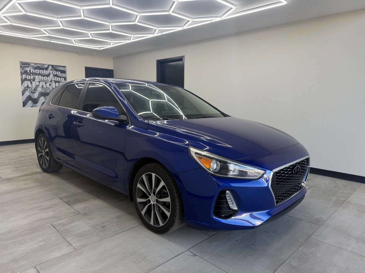 Used 2019 Hyundai Elantra GT FWD image 12