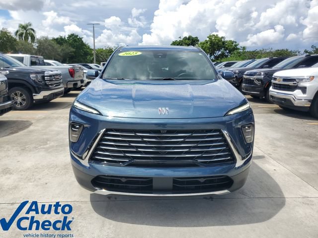 Used 2025 Buick Enclave Preferred FWD image 6