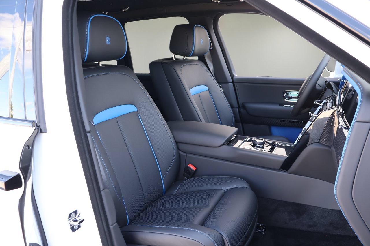 New 2027 Rolls-Royce Cullinan Black Badge AWD/4WD image 22