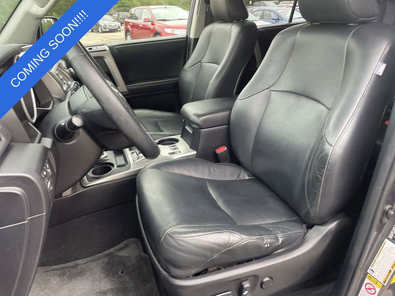 Used 2011 Toyota 4Runner Limited w/ Convenience Pkg AWD/4WD image 12