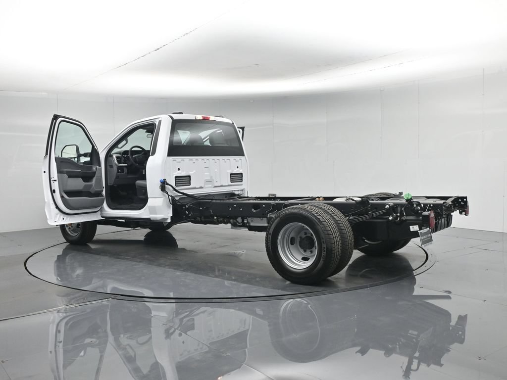 New 2026 Ford F350 XL w/ XL Chrome Package RWD image 28