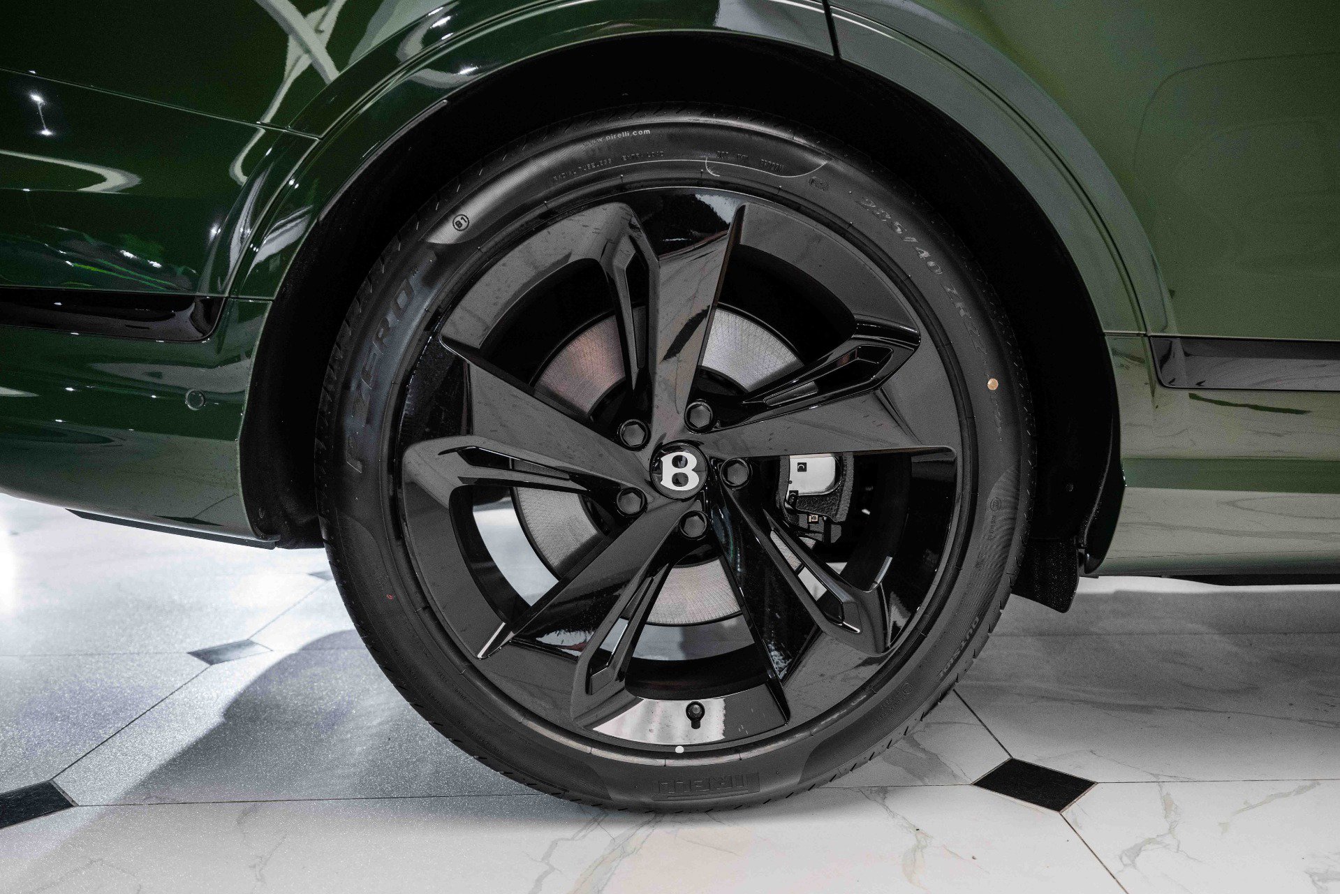 New 2024 Bentley Bentayga Extended Wheelbase image 13