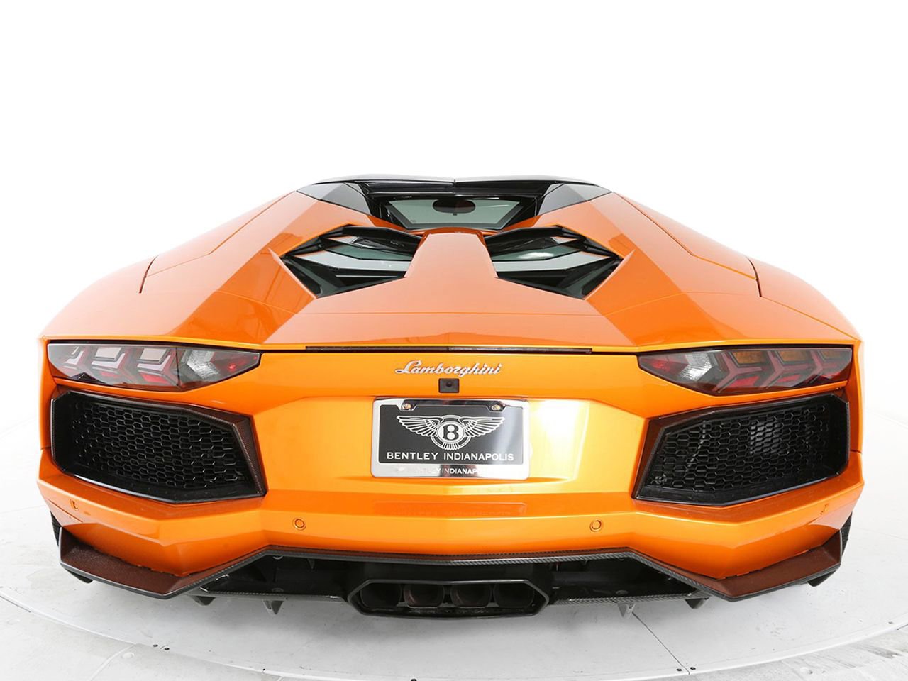 Used 2014 Lamborghini Aventador LP 700-4 image 8