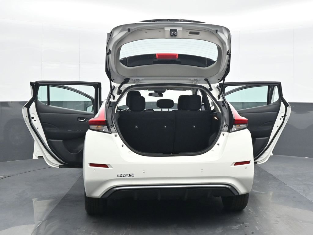 Used 2023 Nissan Leaf S image 25